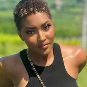 Meet your Posher, Renee